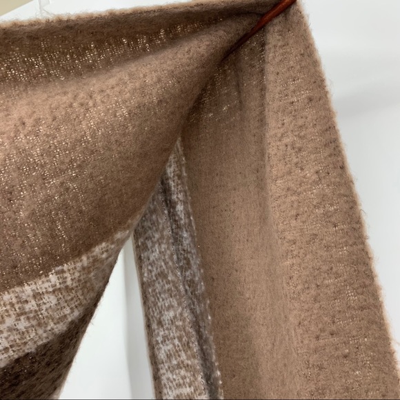 Renee’s NYC Plush Plaid Knit Chocolate Brown Blanket Scarf With Tassel Fringe - Picture 3 of 8